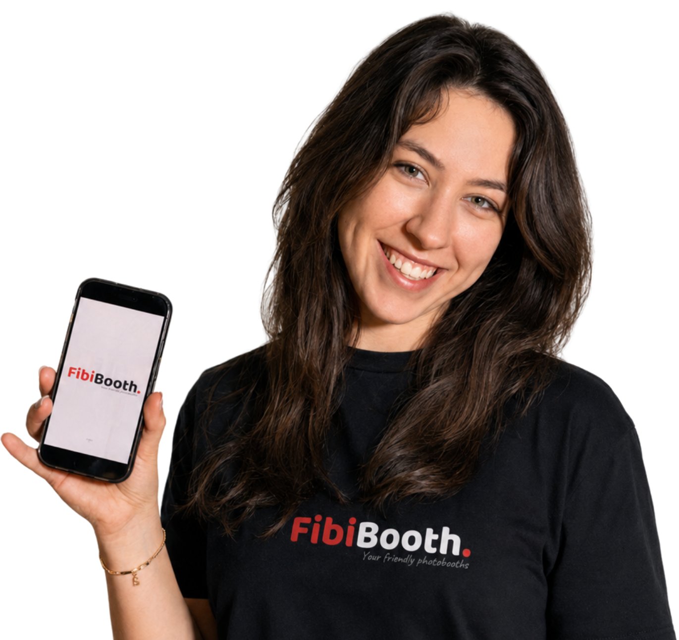 Hosteska v tričku FibiBooth drží telefon s aplikací