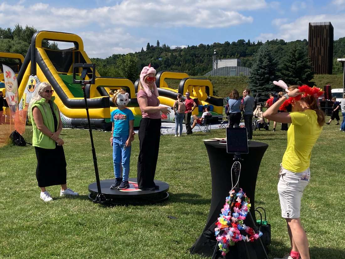 Fotokoutek na venkovním festivalu