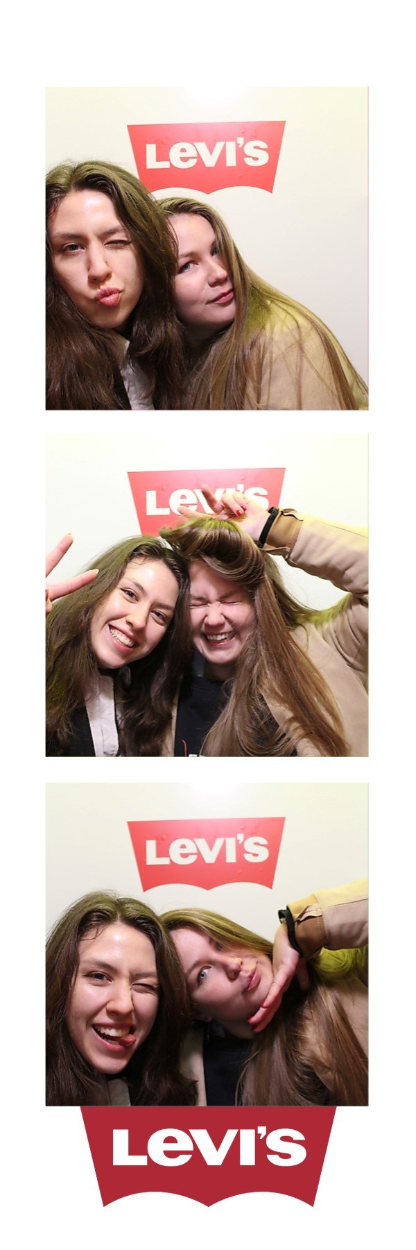 Brandovaný fotostrip z FibiBoothu